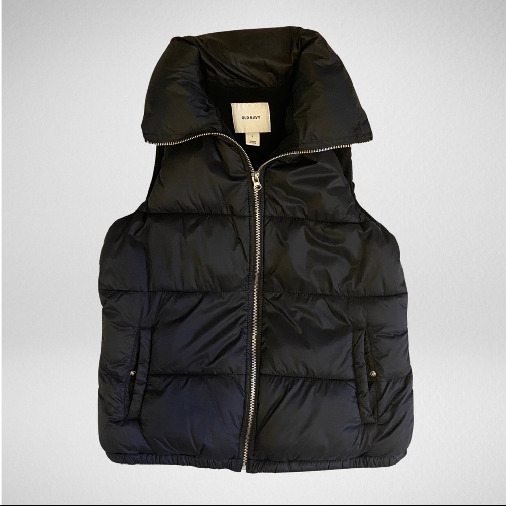 Black Puffer Vest With Fleece Lining - Small